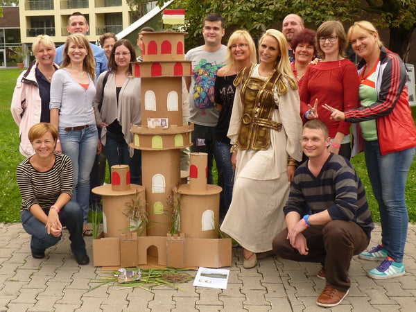 Game of Thrones - paper castle building